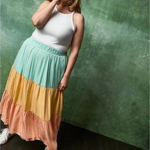 Torrid Multicolor Woven Maxi Skirt Size 1